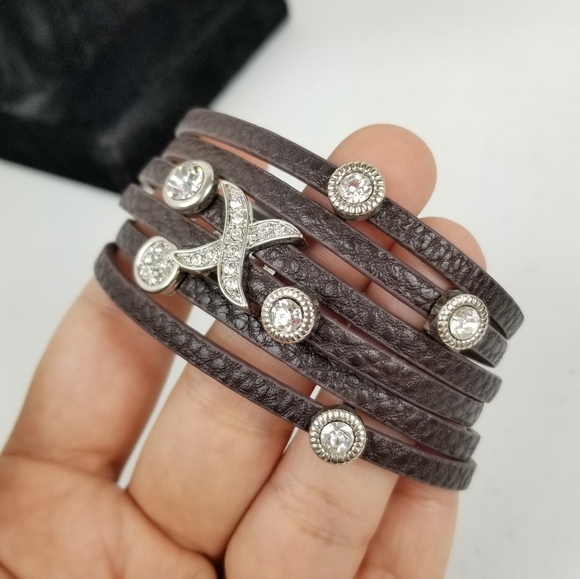 Cuff Bracelet Magnetic Snap - Picture 6 of 8